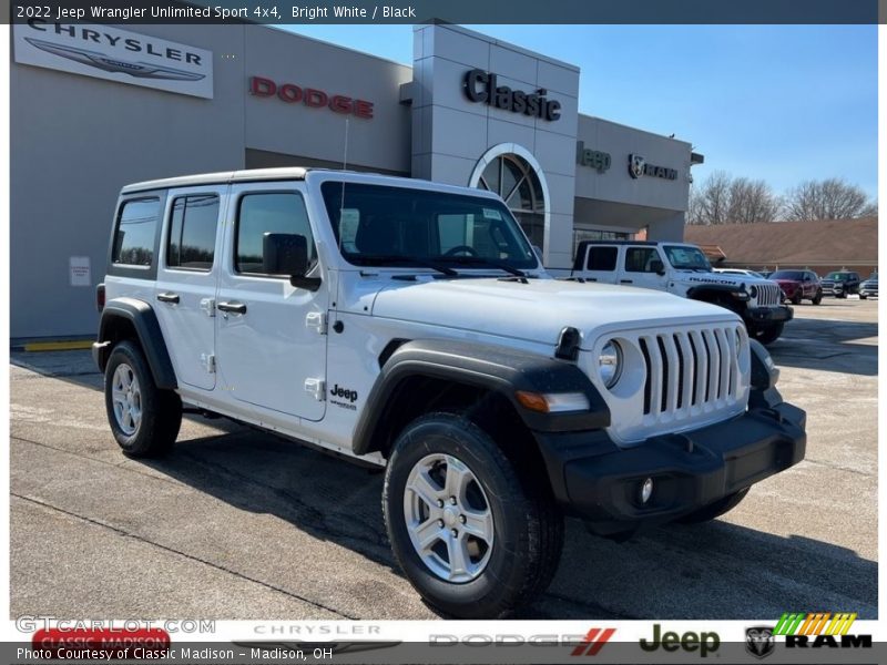 Bright White / Black 2022 Jeep Wrangler Unlimited Sport 4x4
