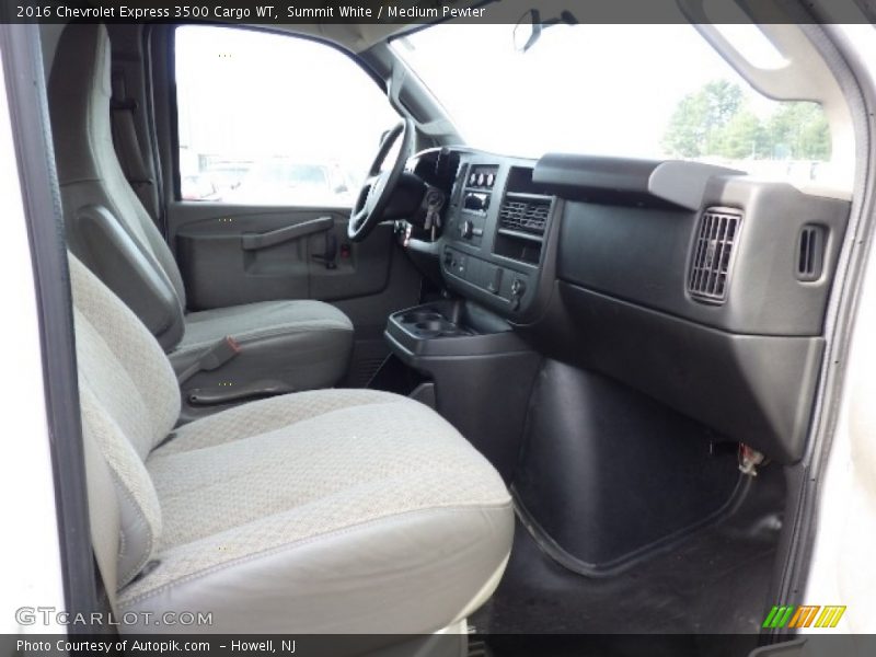 Summit White / Medium Pewter 2016 Chevrolet Express 3500 Cargo WT