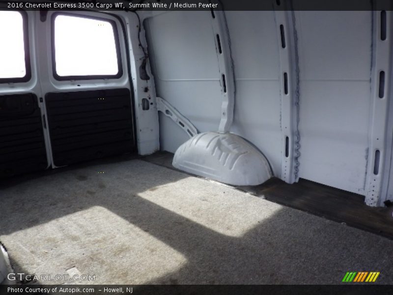 Summit White / Medium Pewter 2016 Chevrolet Express 3500 Cargo WT