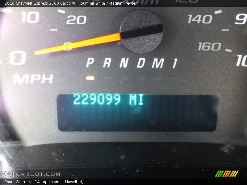 Summit White / Medium Pewter 2016 Chevrolet Express 3500 Cargo WT