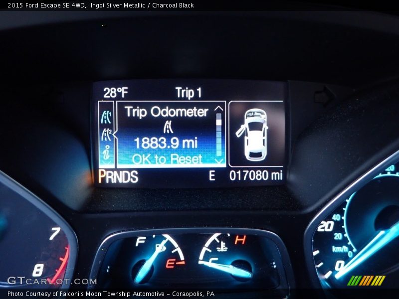 Ingot Silver Metallic / Charcoal Black 2015 Ford Escape SE 4WD