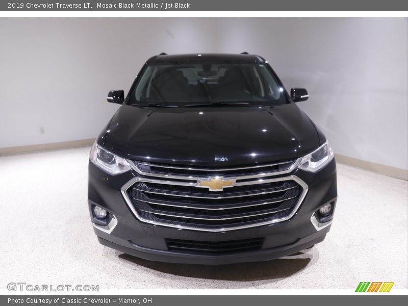 Mosaic Black Metallic / Jet Black 2019 Chevrolet Traverse LT