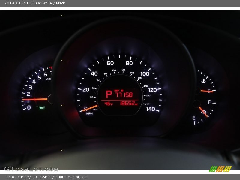 Clear White / Black 2019 Kia Soul