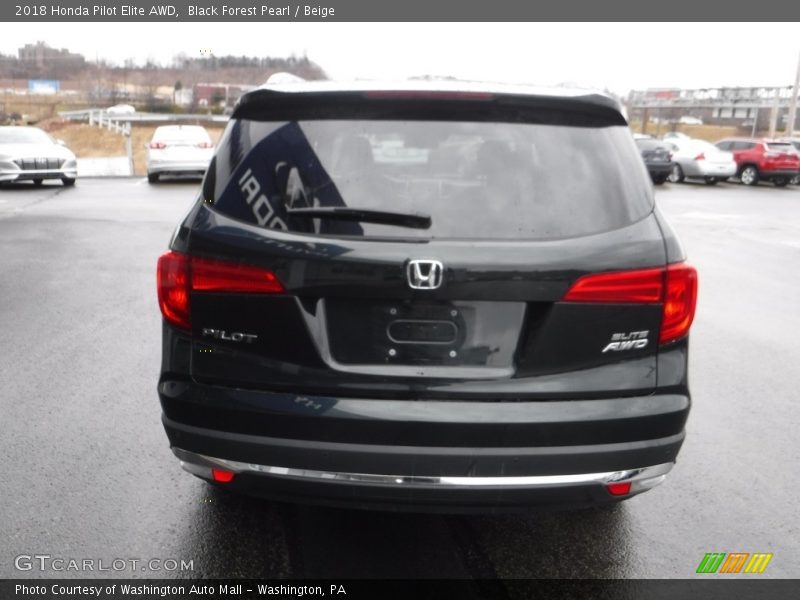 Black Forest Pearl / Beige 2018 Honda Pilot Elite AWD