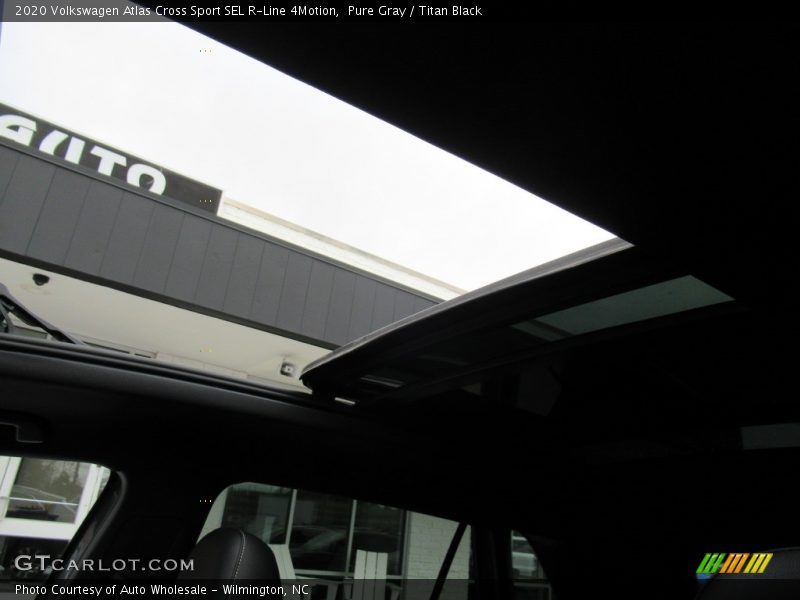 Pure Gray / Titan Black 2020 Volkswagen Atlas Cross Sport SEL R-Line 4Motion