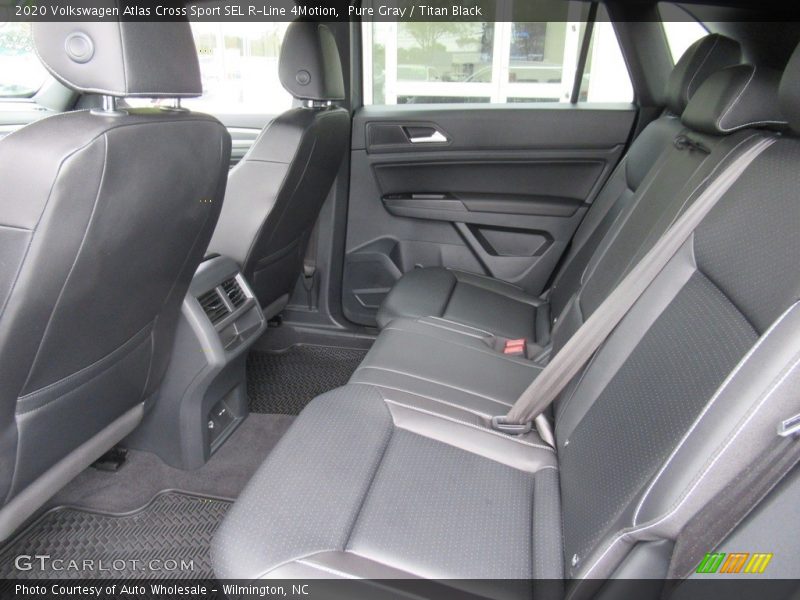 Pure Gray / Titan Black 2020 Volkswagen Atlas Cross Sport SEL R-Line 4Motion