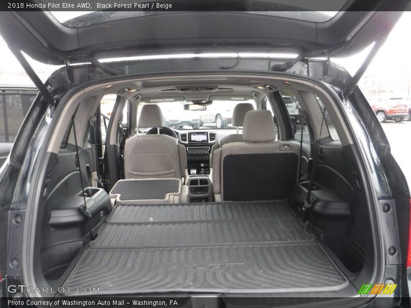 Black Forest Pearl / Beige 2018 Honda Pilot Elite AWD