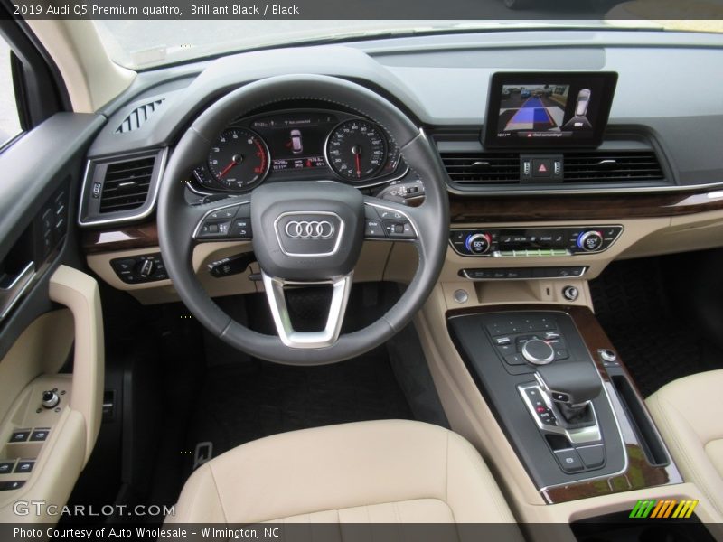 Brilliant Black / Black 2019 Audi Q5 Premium quattro