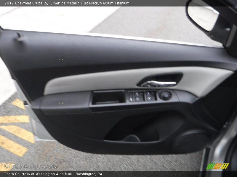 Silver Ice Metallic / Jet Black/Medium Titanium 2012 Chevrolet Cruze LS