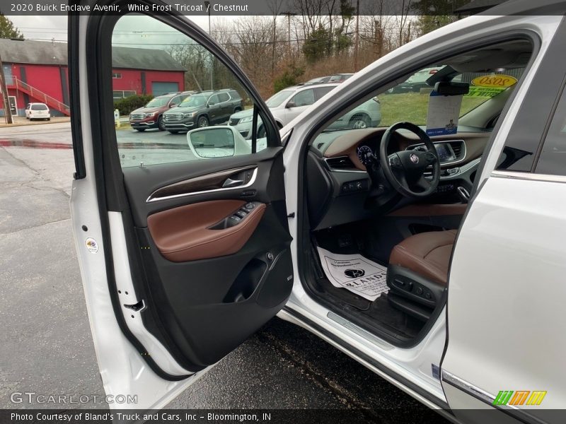 White Frost Tricoat / Chestnut 2020 Buick Enclave Avenir