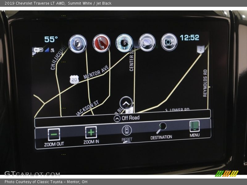 Summit White / Jet Black 2019 Chevrolet Traverse LT AWD