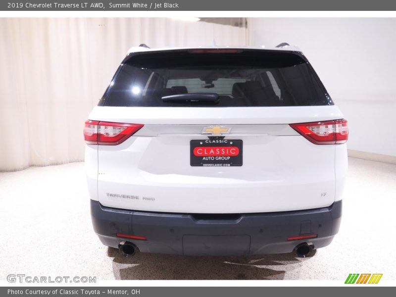 Summit White / Jet Black 2019 Chevrolet Traverse LT AWD