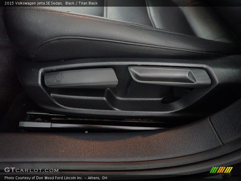 Black / Titan Black 2015 Volkswagen Jetta SE Sedan