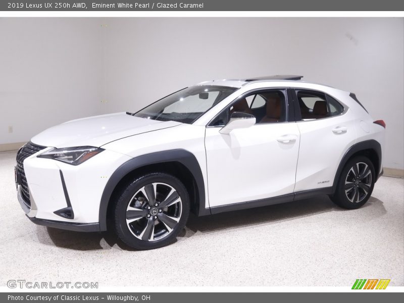 Eminent White Pearl / Glazed Caramel 2019 Lexus UX 250h AWD