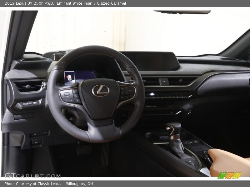 Eminent White Pearl / Glazed Caramel 2019 Lexus UX 250h AWD