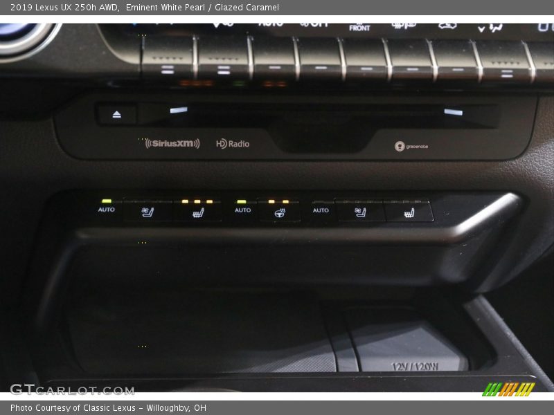 Eminent White Pearl / Glazed Caramel 2019 Lexus UX 250h AWD