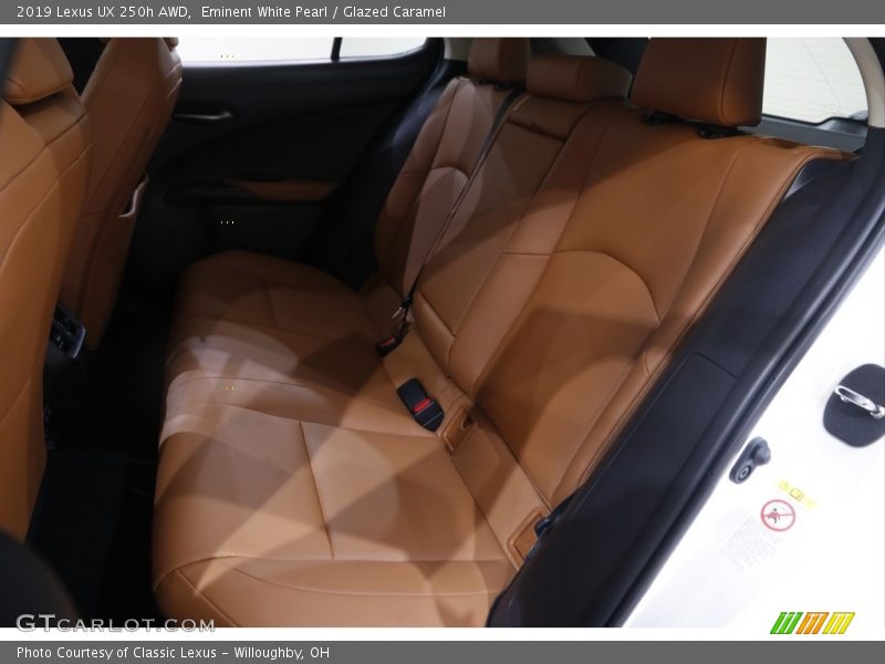 Eminent White Pearl / Glazed Caramel 2019 Lexus UX 250h AWD