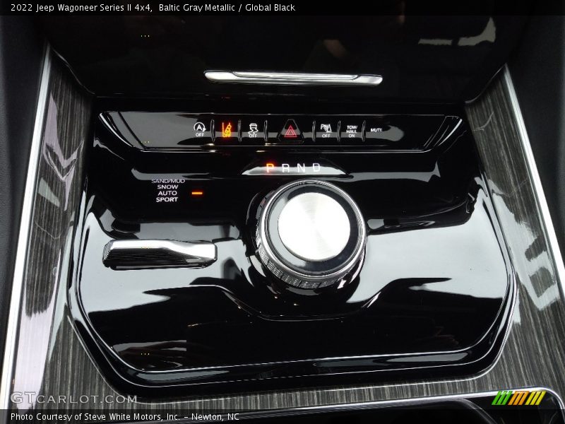  2022 Wagoneer Series II 4x4 8 Speed Automatic Shifter