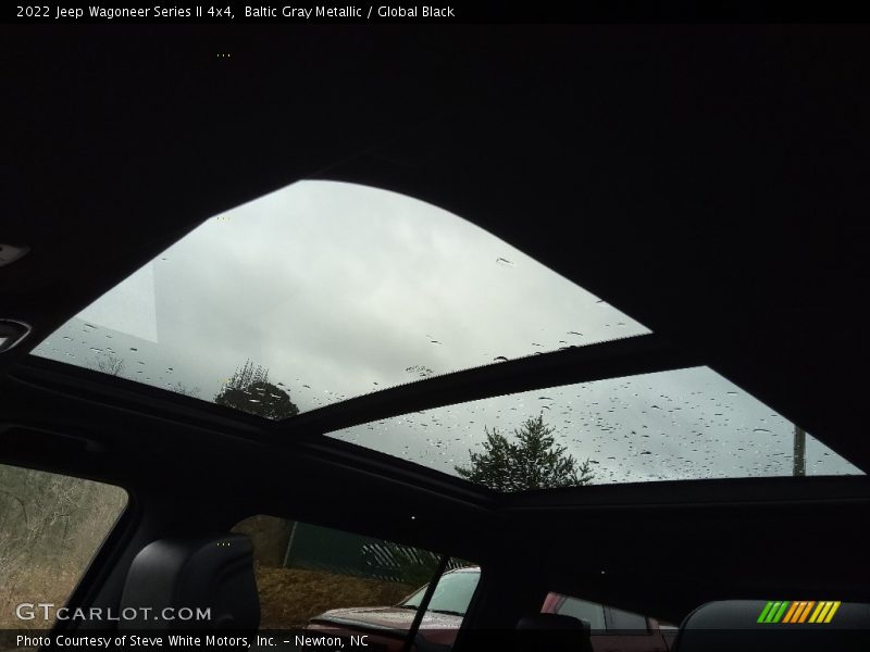 Sunroof of 2022 Wagoneer Series II 4x4