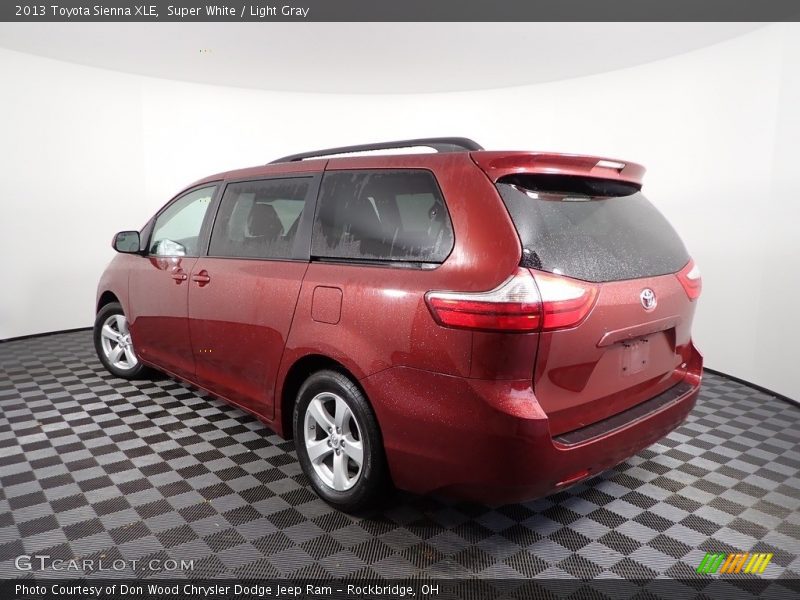Super White / Light Gray 2013 Toyota Sienna XLE