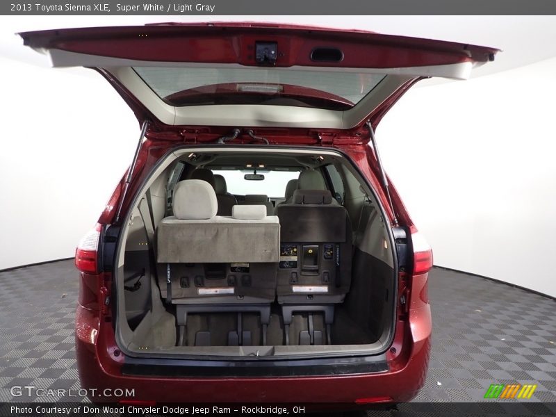 Super White / Light Gray 2013 Toyota Sienna XLE