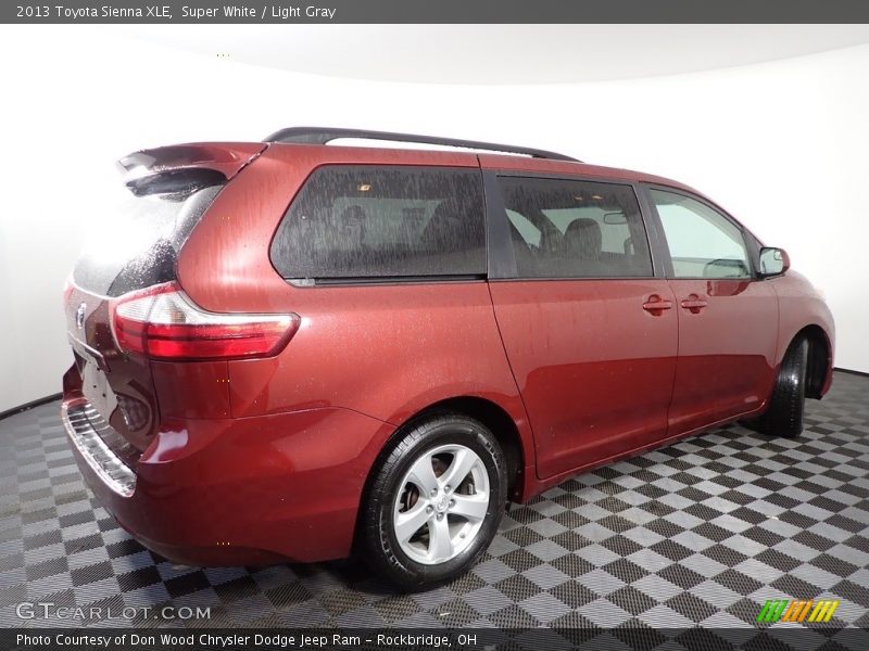 Super White / Light Gray 2013 Toyota Sienna XLE
