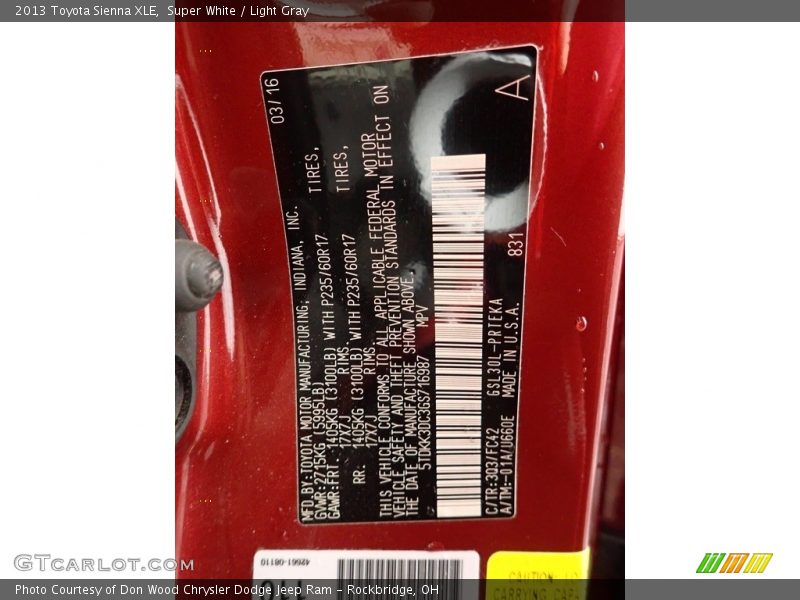 Super White / Light Gray 2013 Toyota Sienna XLE