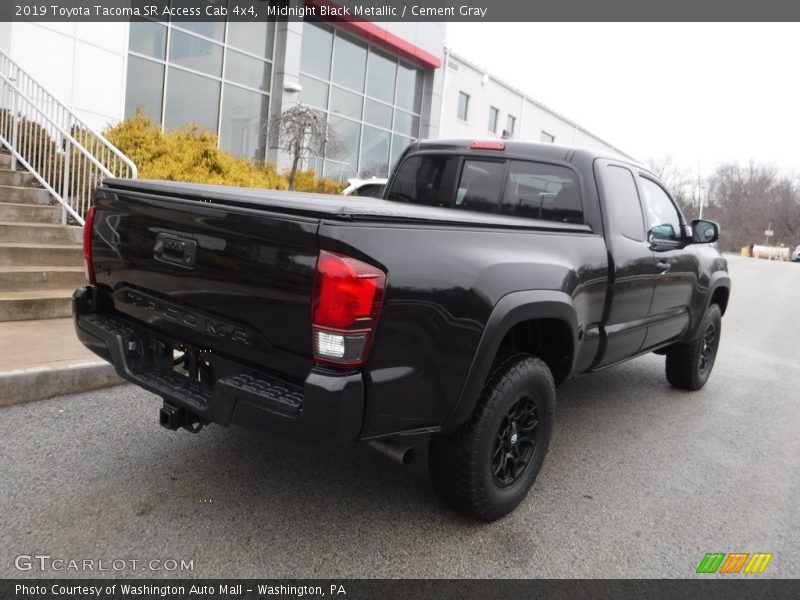 Midnight Black Metallic / Cement Gray 2019 Toyota Tacoma SR Access Cab 4x4