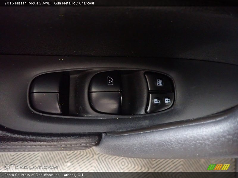 Gun Metallic / Charcoal 2016 Nissan Rogue S AWD