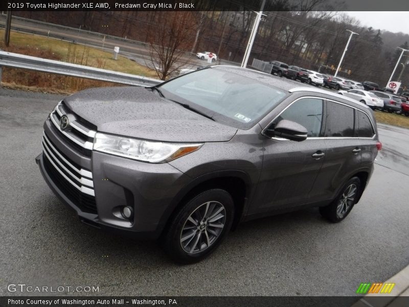 Predawn Gray Mica / Black 2019 Toyota Highlander XLE AWD
