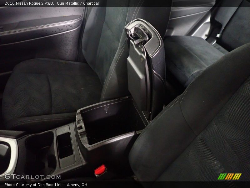 Gun Metallic / Charcoal 2016 Nissan Rogue S AWD
