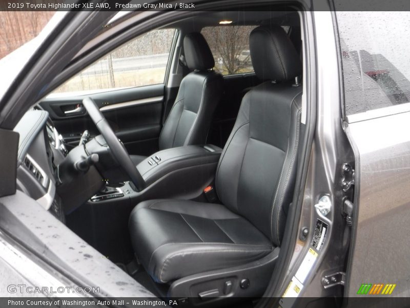 Predawn Gray Mica / Black 2019 Toyota Highlander XLE AWD