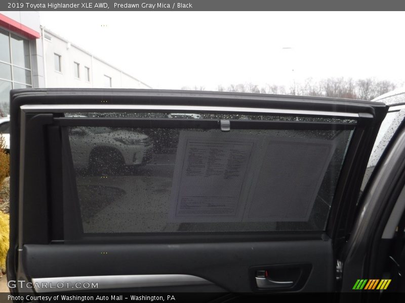 Predawn Gray Mica / Black 2019 Toyota Highlander XLE AWD