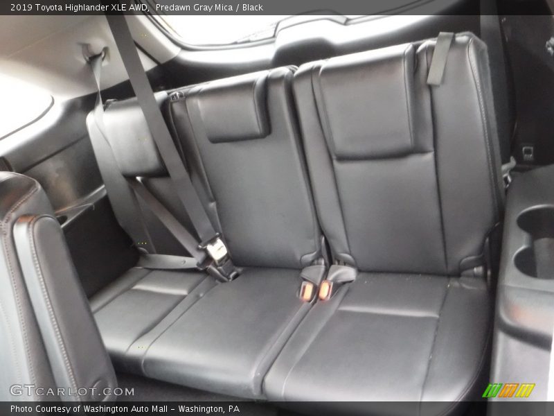 Predawn Gray Mica / Black 2019 Toyota Highlander XLE AWD