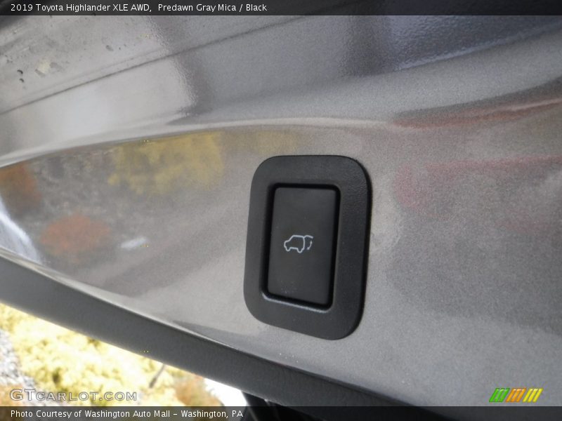 Predawn Gray Mica / Black 2019 Toyota Highlander XLE AWD