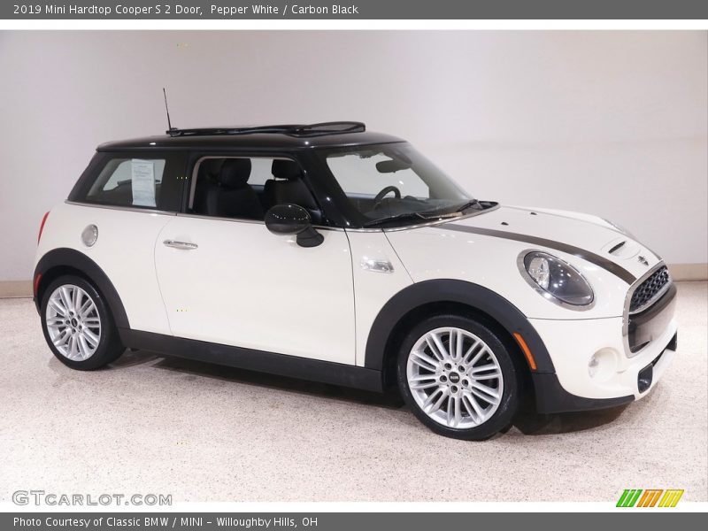 Pepper White / Carbon Black 2019 Mini Hardtop Cooper S 2 Door