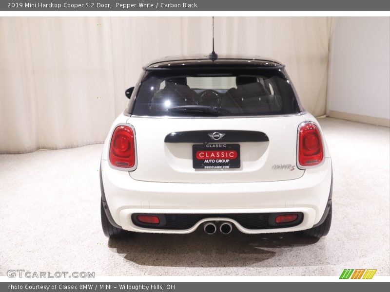 Pepper White / Carbon Black 2019 Mini Hardtop Cooper S 2 Door