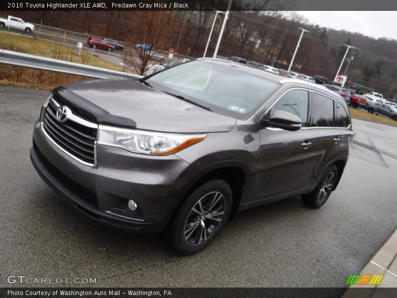 Predawn Gray Mica / Black 2016 Toyota Highlander XLE AWD