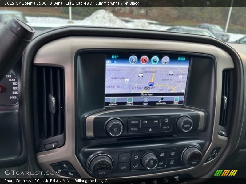 Summit White / Jet Black 2019 GMC Sierra 2500HD Denali Crew Cab 4WD