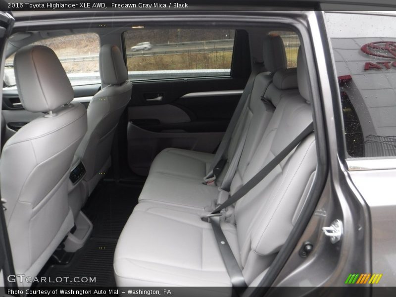 Predawn Gray Mica / Black 2016 Toyota Highlander XLE AWD