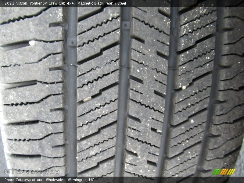 Magnetic Black Pearl / Steel 2021 Nissan Frontier SV Crew Cab 4x4
