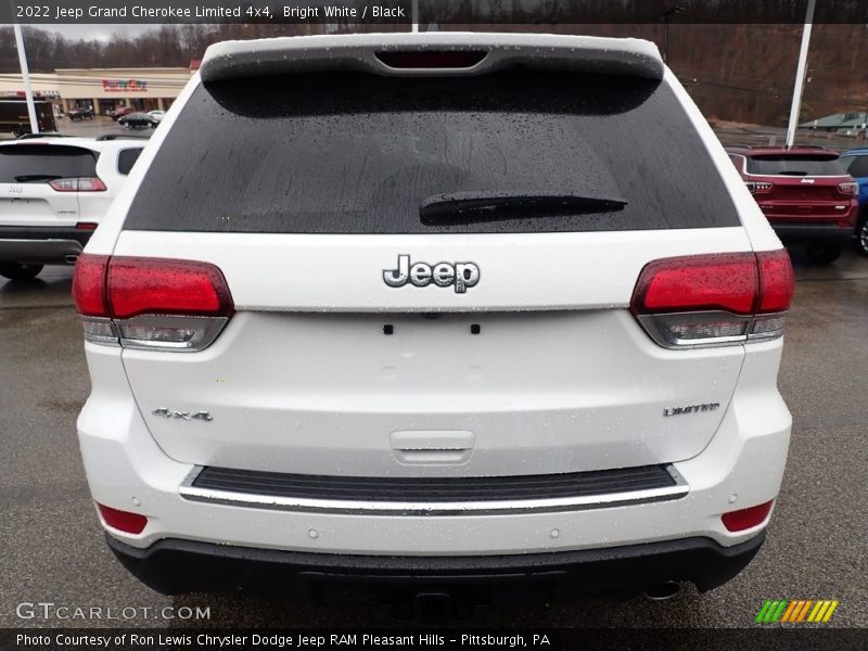 Bright White / Black 2022 Jeep Grand Cherokee Limited 4x4