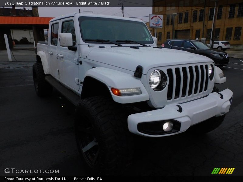 Bright White / Black 2021 Jeep Gladiator High Altitude 4x4