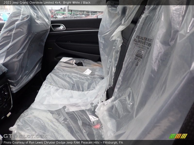 Bright White / Black 2022 Jeep Grand Cherokee Limited 4x4