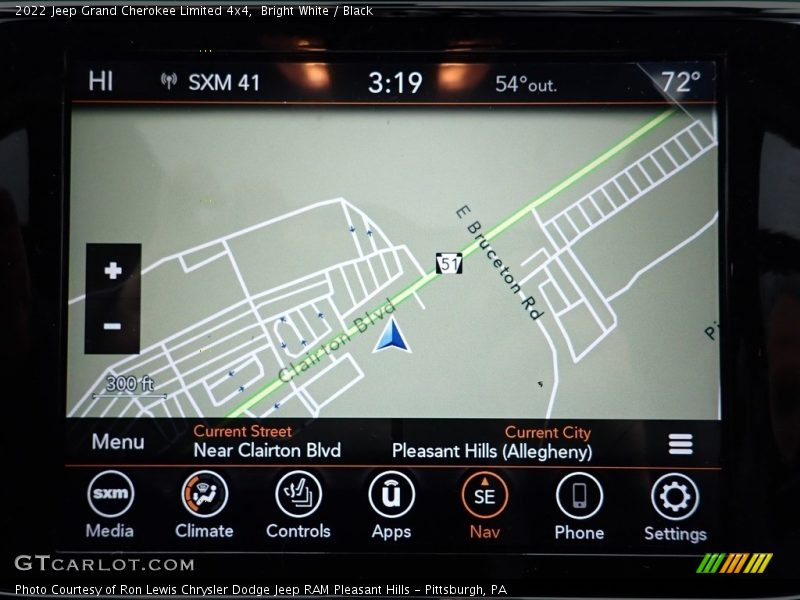 Navigation of 2022 Grand Cherokee Limited 4x4