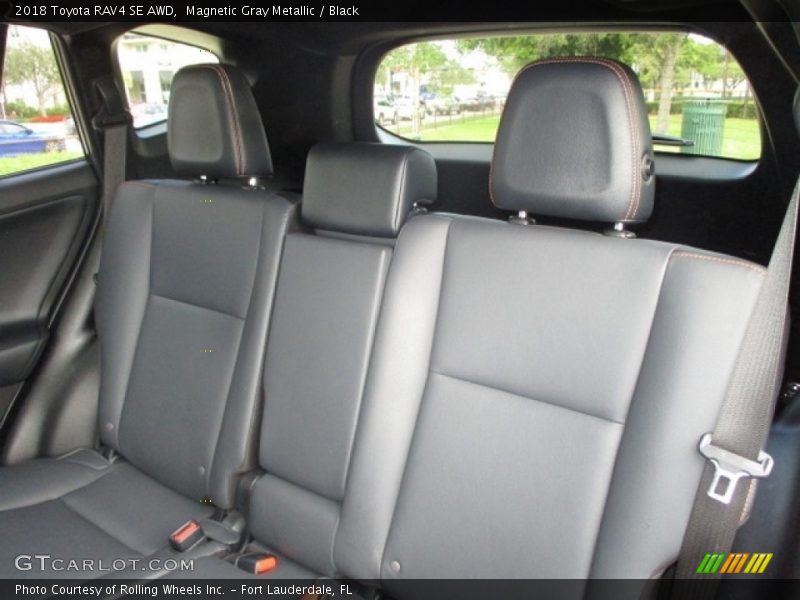 Magnetic Gray Metallic / Black 2018 Toyota RAV4 SE AWD