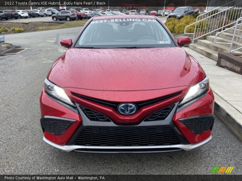 Ruby Flare Pearl / Black 2022 Toyota Camry XSE Hybrid