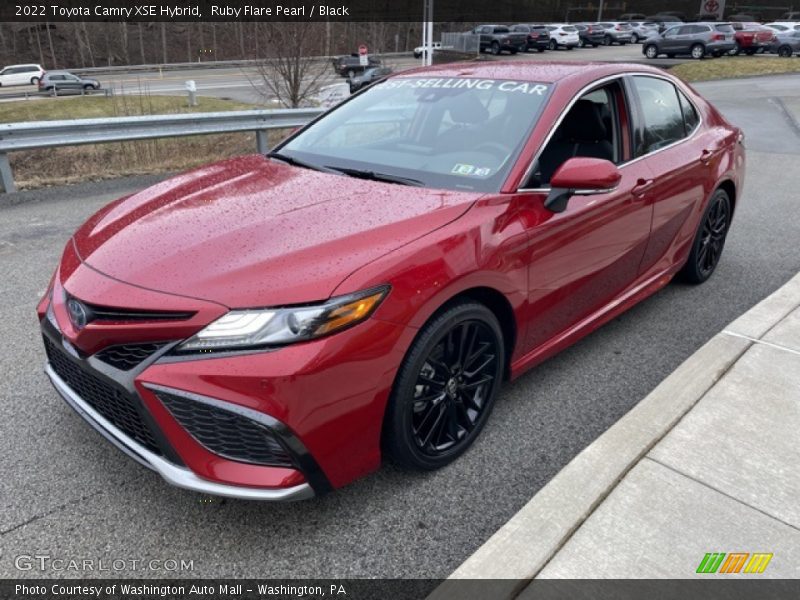 Front 3/4 View of 2022 Camry XSE Hybrid