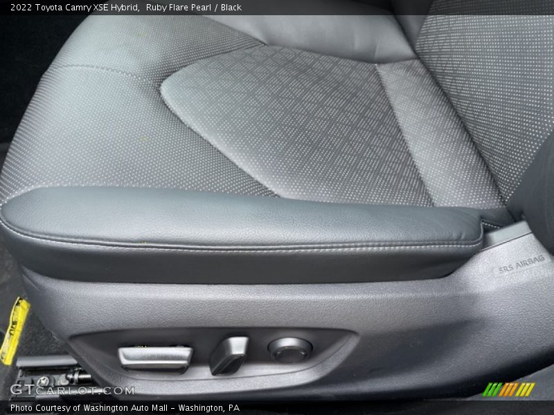 Ruby Flare Pearl / Black 2022 Toyota Camry XSE Hybrid