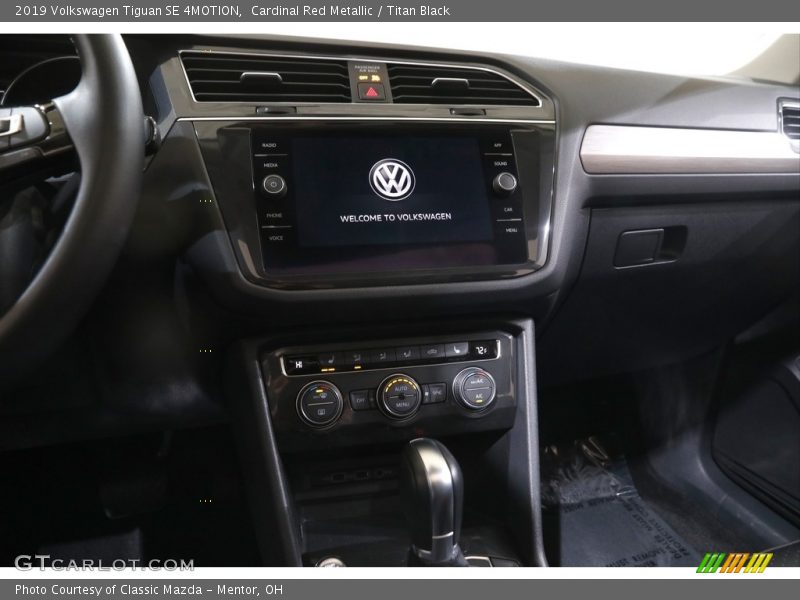 Cardinal Red Metallic / Titan Black 2019 Volkswagen Tiguan SE 4MOTION